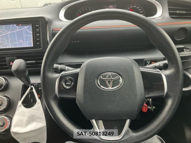 Toyota SIENTA 2016-03 7963768-18