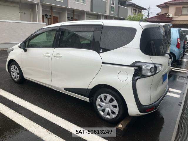 Toyota SIENTA 2016-03 7963768-2