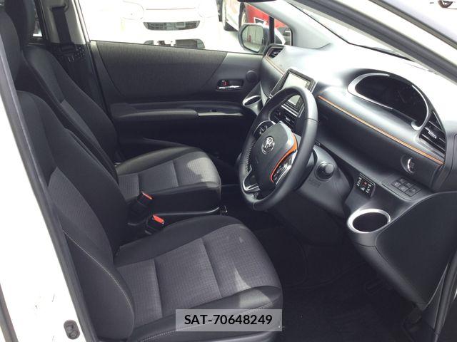 Toyota SIENTA 2021-04 7963751-11