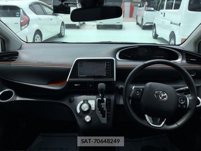 Toyota SIENTA 2021-04 7963751-5