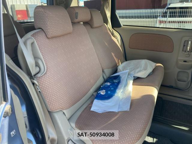 Toyota SIENTA 2012-03 7980998-14