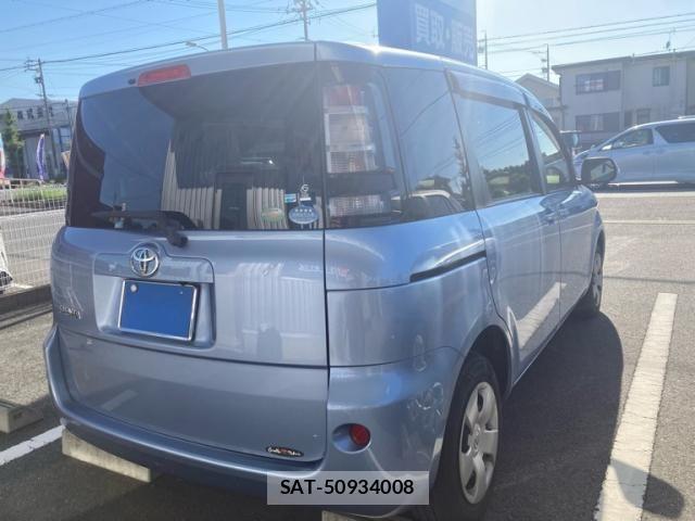 Toyota SIENTA 2012-03 7980998-3