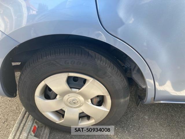 Toyota SIENTA 2012-03 7980998-7