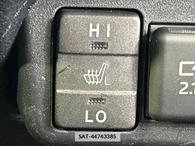 Toyota SIENTA 2019-11 7980991-6