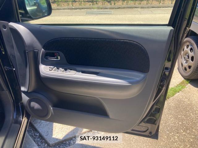 Toyota SIENTA 2013-09 7980995-11