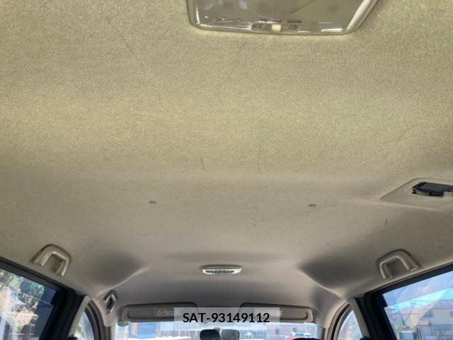 Toyota SIENTA 2013-09 7980995-16