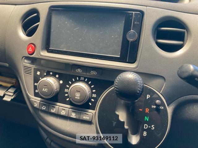 Toyota SIENTA 2013-09 7980995-17