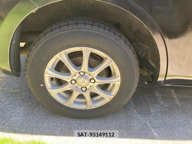 Toyota SIENTA 2013-09 7980995-8