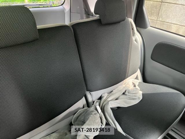 Toyota SIENTA 2005-10 7980997-14