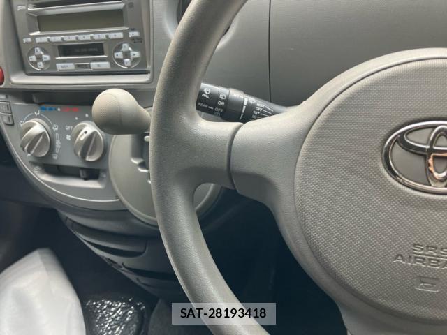 Toyota SIENTA 2005-10 7980997-18
