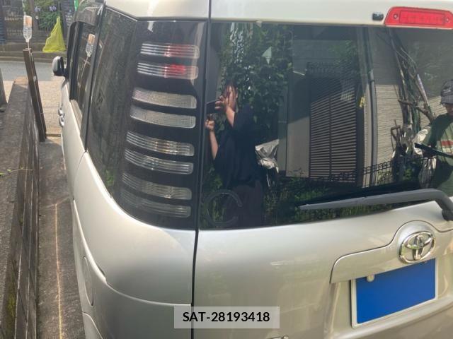 Toyota SIENTA 2005-10 7980997-4