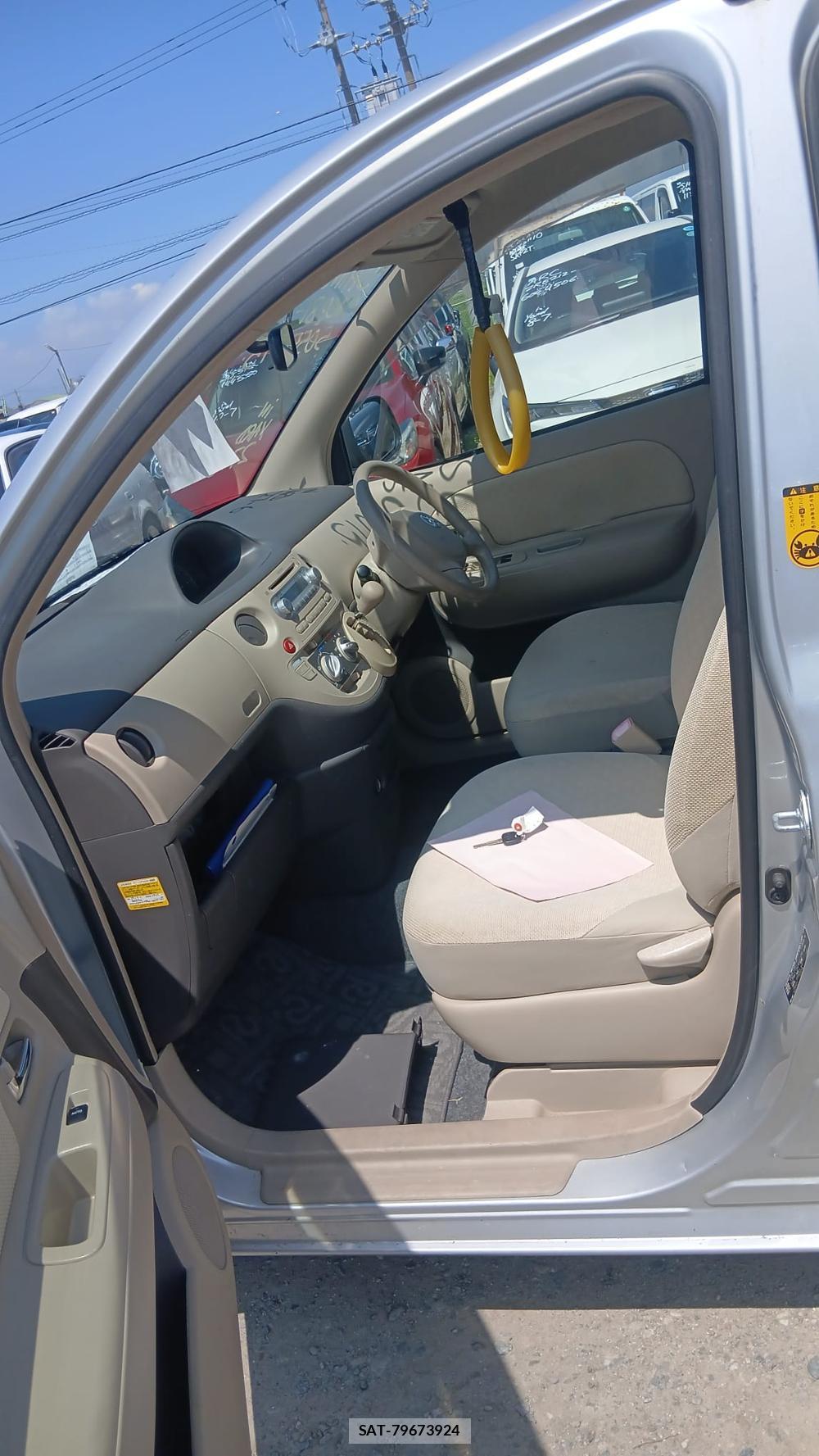 Toyota SIENTA 2008-03 7633714-10