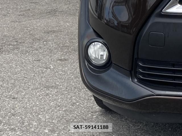 Toyota SIENTA 2016-02 7980990-9