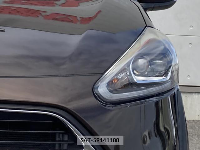 Toyota SIENTA 2016-02 7980990-10
