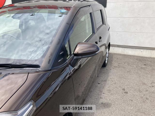 Toyota SIENTA 2016-02 7980990-12