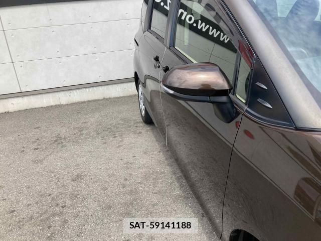 Toyota SIENTA 2016-02 7980990-14
