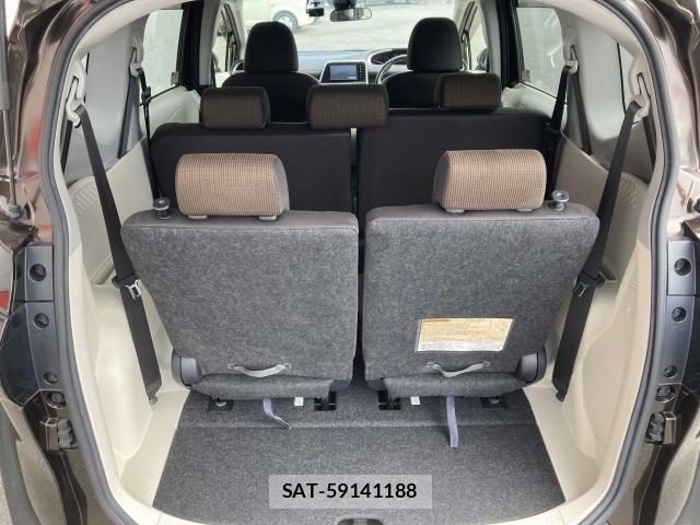 Toyota SIENTA 2016-02 7980990-29