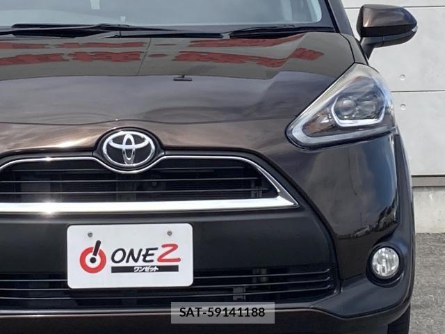 Toyota SIENTA 2016-02 7980990-7