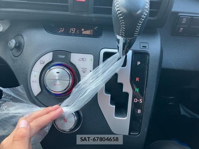 Toyota SIENTA 2020-12 7980987-22