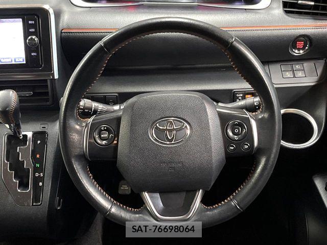 Toyota SIENTA 2017-12 7980992-12
