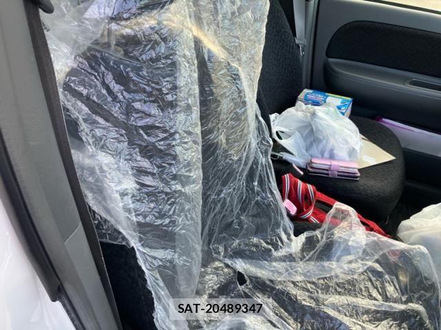 Toyota SIENTA 2011-11 7980996-11