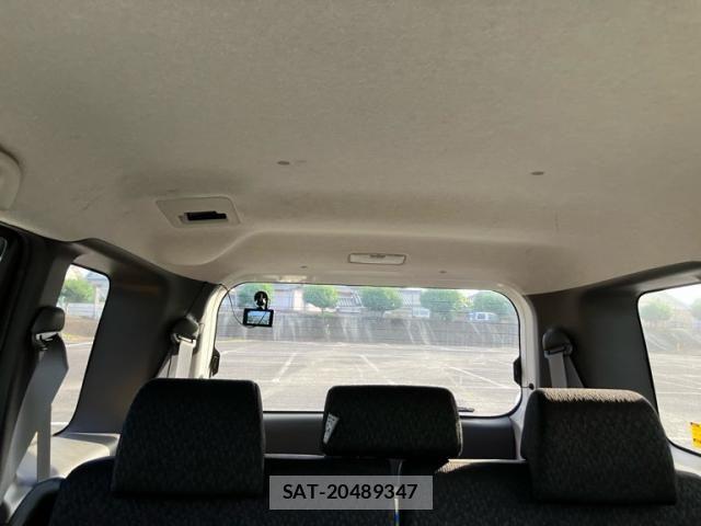 Toyota SIENTA 2011-11 7980996-18