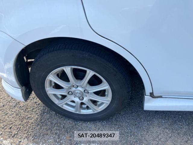 Toyota SIENTA 2011-11 7980996-2
