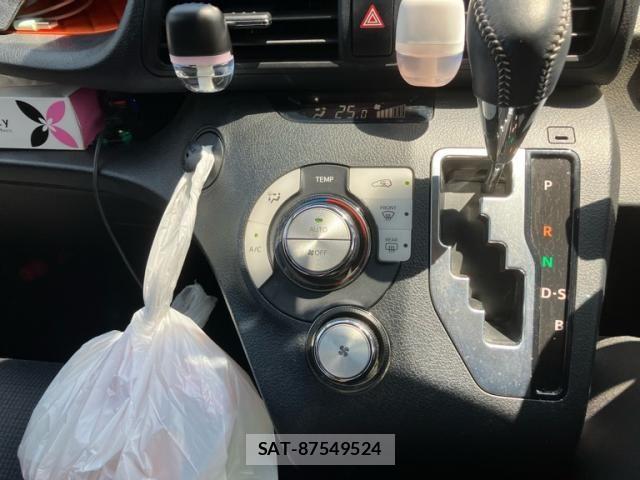 Toyota SIENTA 2017-10 7980993-19