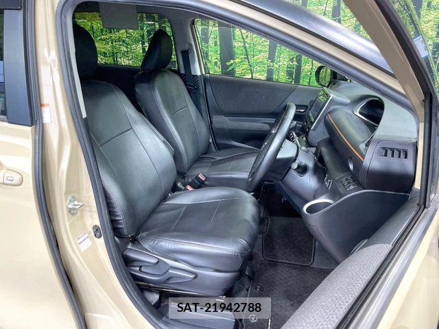 Toyota SIENTA 2019-12 7980988-7