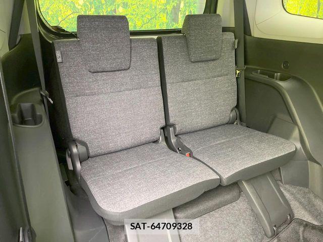 Toyota SIENTA 2023-02 8038215-9