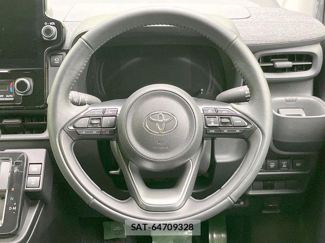 Toyota SIENTA 2023-02 8038215-11