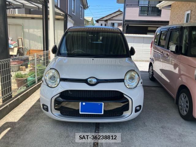 Toyota SIENTA 2013-09 8038249-0