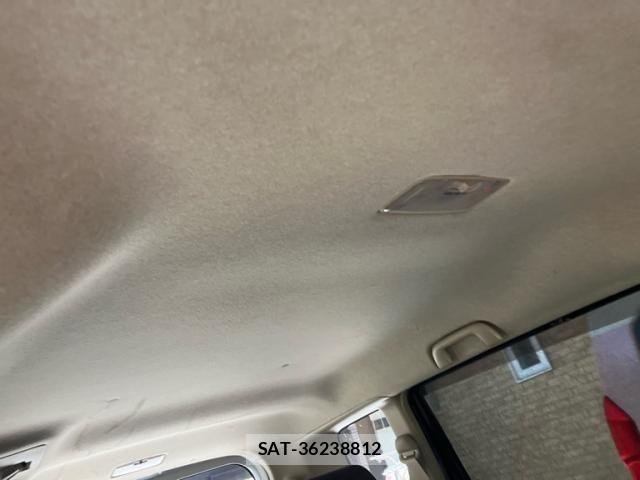 Toyota SIENTA 2013-09 8038249-18