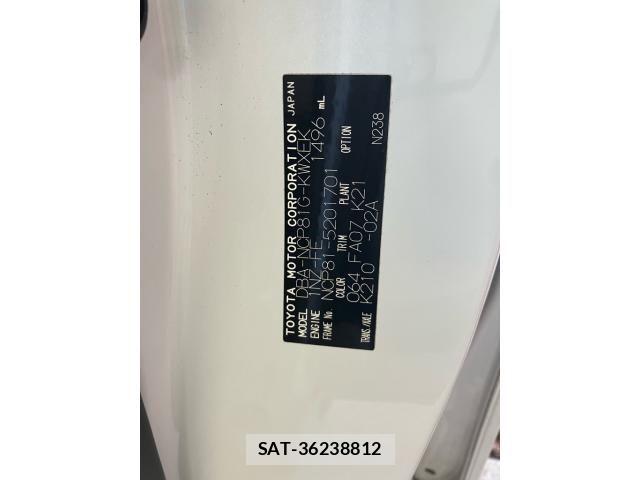 Toyota SIENTA 2013-09 8038249-19