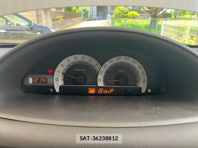 Toyota SIENTA 2013-09 8038249-24
