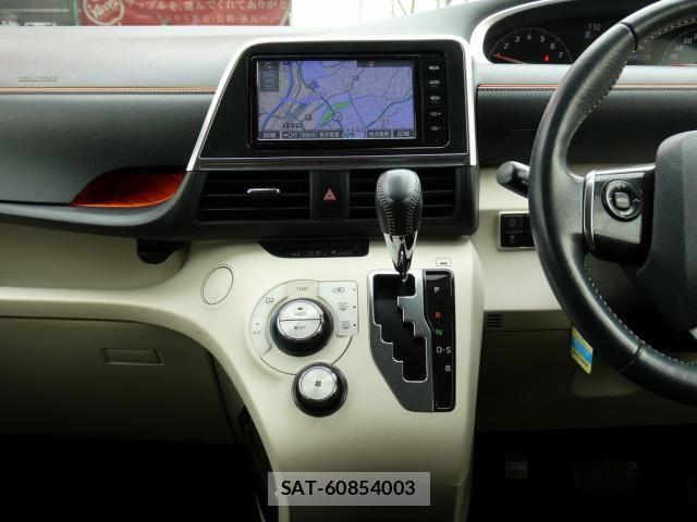 Toyota SIENTA 2016-08 8038236-21