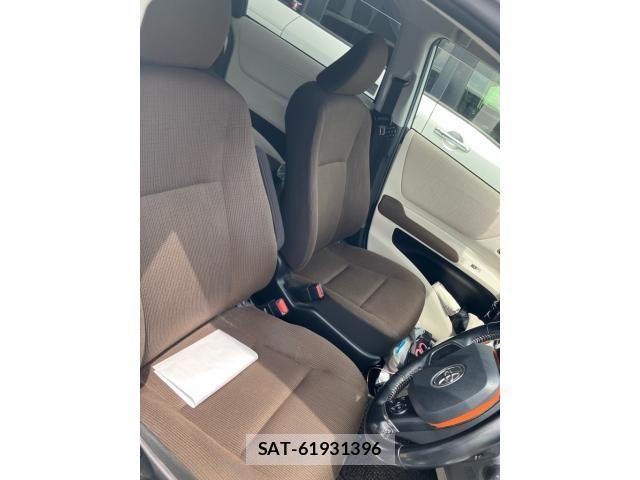 Toyota SIENTA 2018-01 8038237-14
