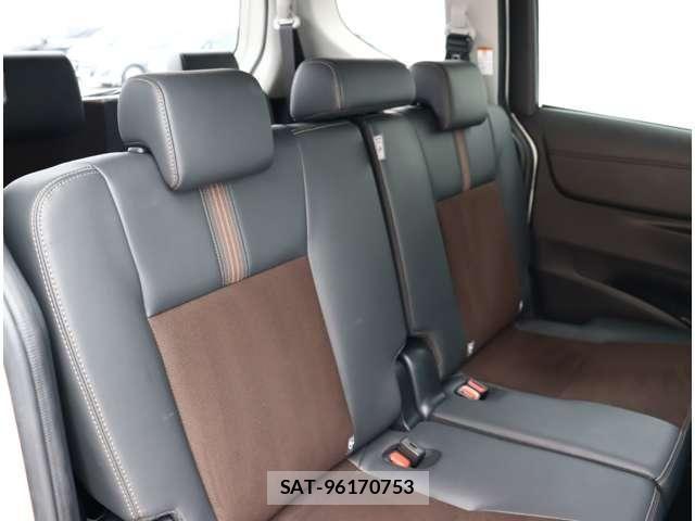 Toyota SIENTA 2019-07 8038222-7