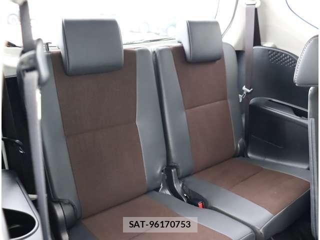 Toyota SIENTA 2019-07 8038222-9