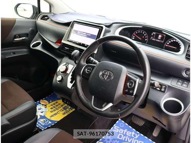 Toyota SIENTA 2019-07 8038222-4