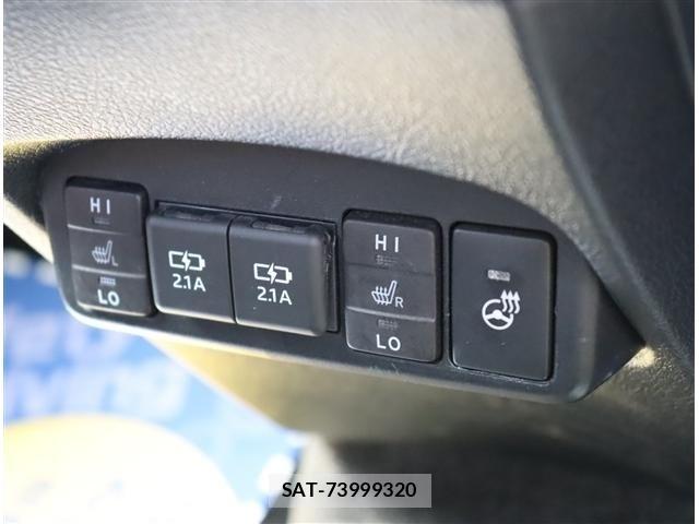Toyota SIENTA 2019-06 8038219-9
