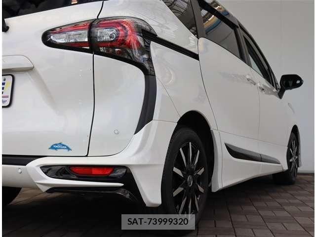 Toyota SIENTA 2019-06 8038219-23