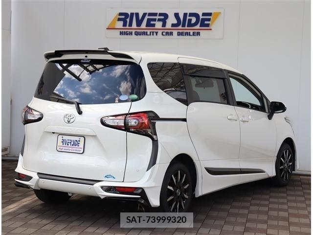 Toyota SIENTA 2019-06 8038219-2