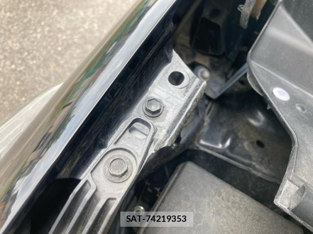 Toyota SIENTA 2018-10 8038238-12