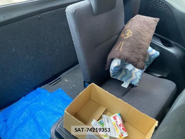 Toyota SIENTA 2018-10 8038238-20