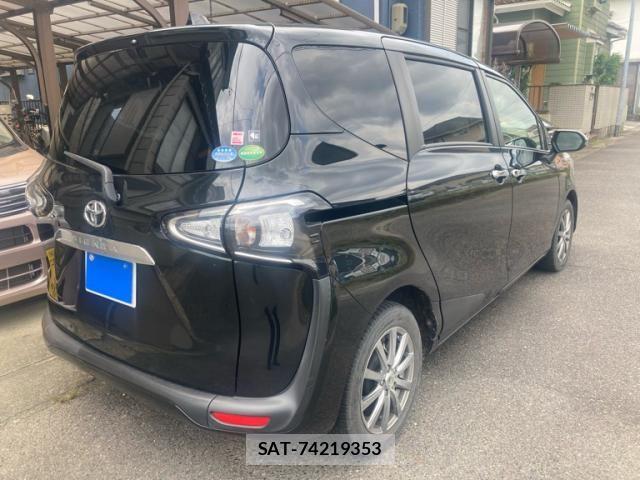 Toyota SIENTA 2018-10 8038238-5