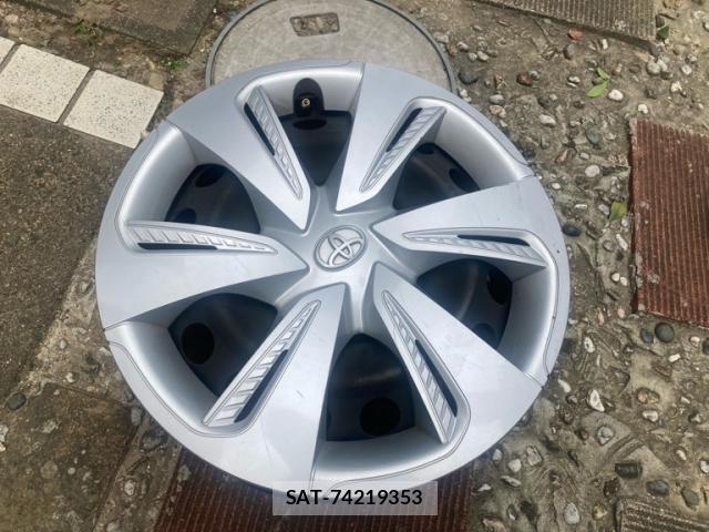 Toyota SIENTA 2018-10 8038238-8