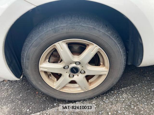 Toyota SIENTA 2008-06 8038257-11