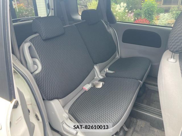 Toyota SIENTA 2008-06 8038257-13