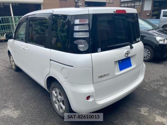 Toyota SIENTA 2008-06 8038257-3